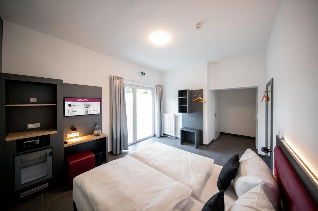 Smarty Airport Cologne Hotel - Kontaktloser Self Check-In Exterior photo