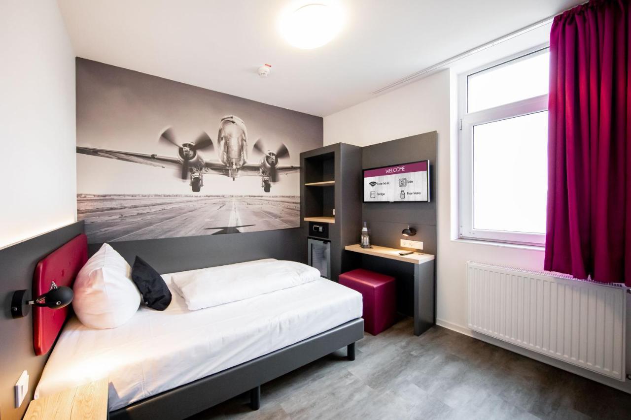 Smarty Airport Cologne Hotel - Kontaktloser Self Check-In Exterior photo